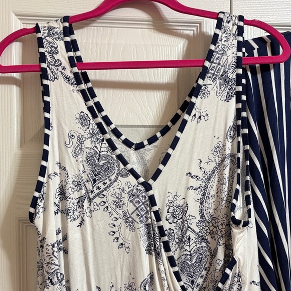 Soma Navy and White Floral and striped lounge set - Picture 4 of 16